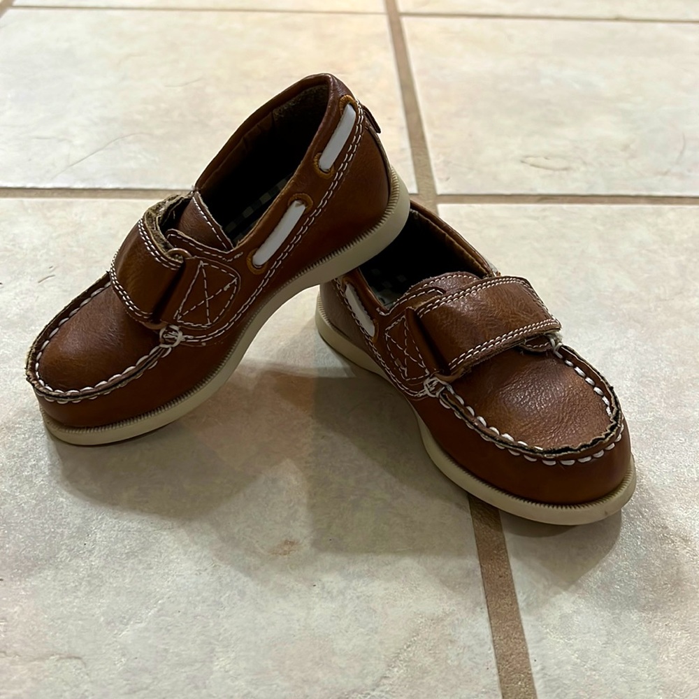 Carters toddler size 7 Loafers